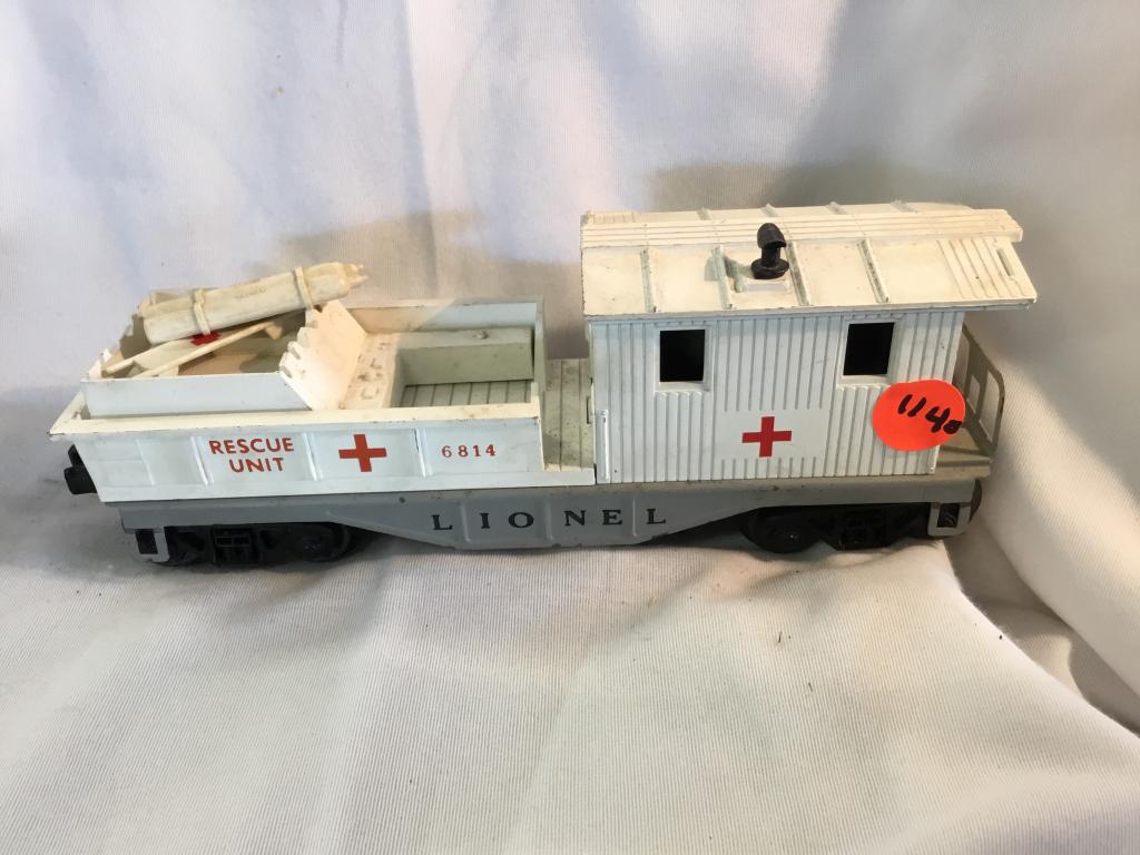 LIONEL RESCUE UNIT TRAIN You are bidding on a LIONEL: You are bidding on a LIONEL RESCUE UNIT TRAIN... a great addition to your collection!