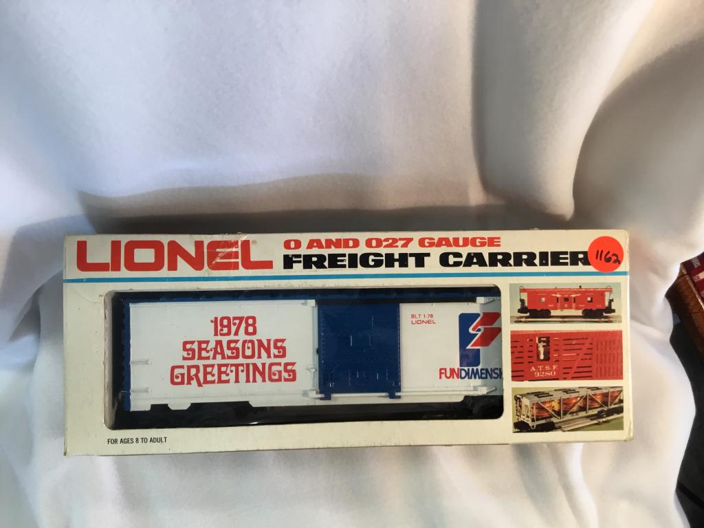 LIONEL 1978 SEASON'S GREETINGS FREIGHT CARRIER You are: You are bidding on a LIONEL 1978 SEASON'S GREETINGS FREIGHT CARRIER.... a wonderful addition to your train collection!