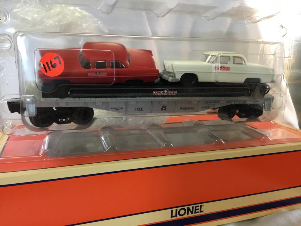 LIONEL MONOPOLY FLAT BED CAR HAULER You are bidding on (1 of 1)