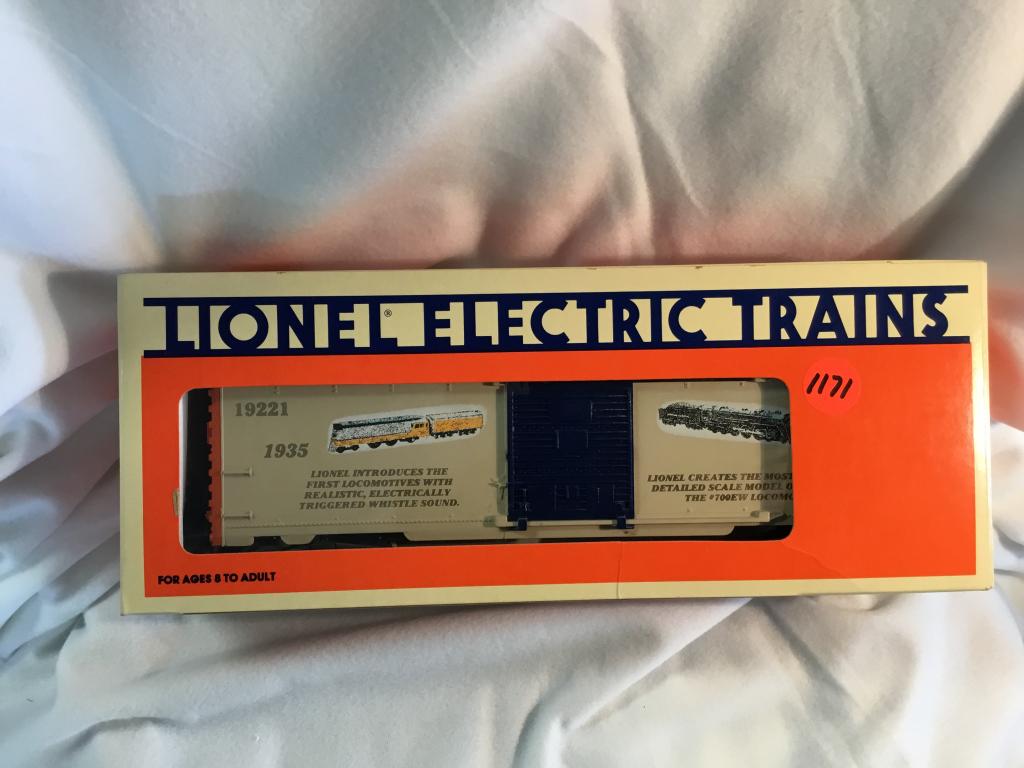 LIONEL 1935 TRAIN You are bidding on a LIONEL 1935: You are bidding on a LIONEL 1935 TRAIN... a great piece to add to your collection!