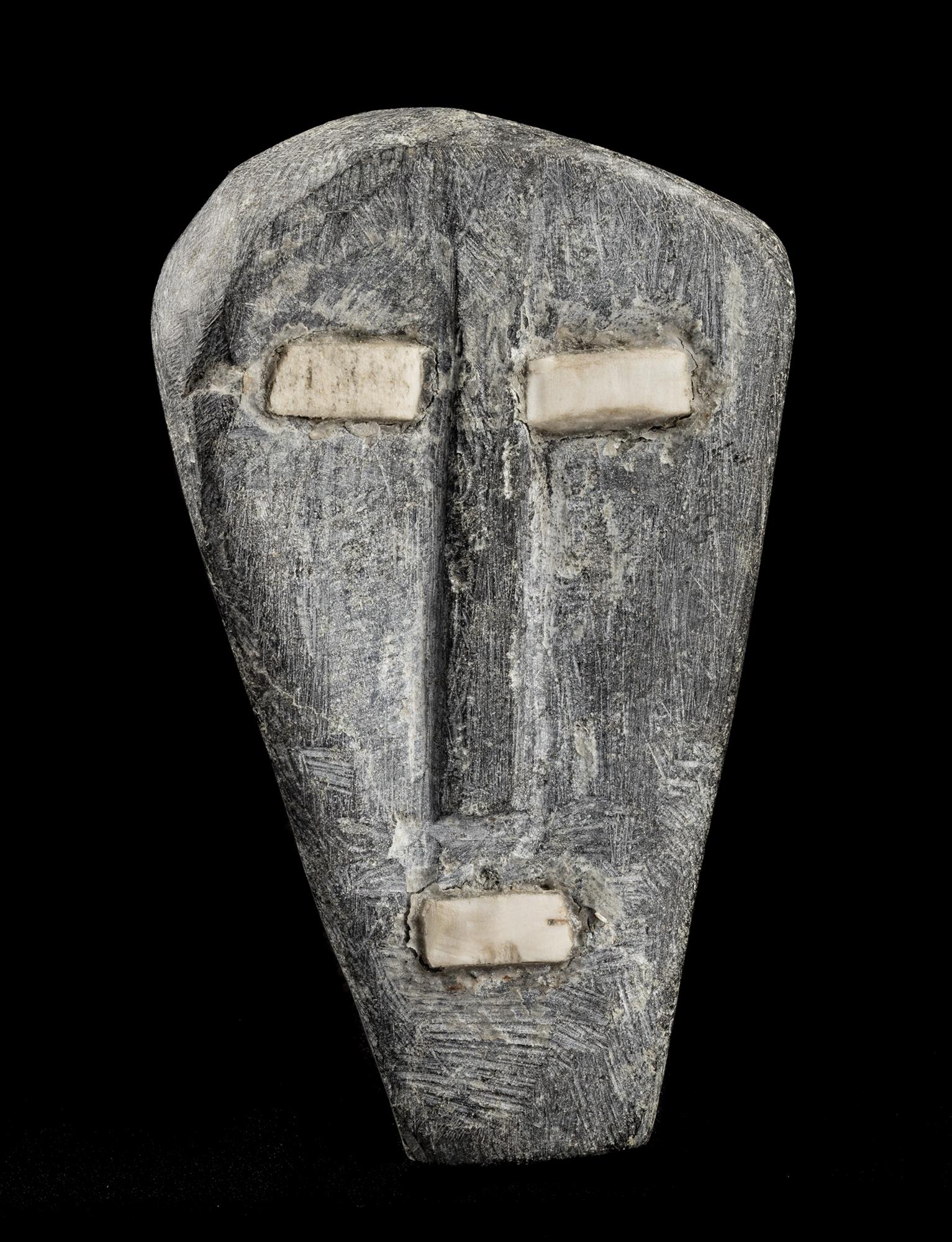 ELIZABETH NUTARAALUK, INUIT, Head, late 1980s (1 of 4)