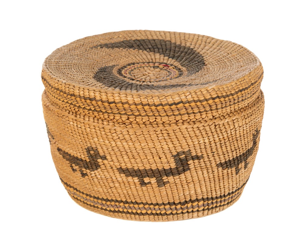 UNIDENTIFIED NUU-CHAH-NULTH ARTIST, Lidded Basket with Birds, c. 1960s: UNIDENTIFIED NUU-CHAH-NULTH ARTIST Lidded Basket with Birds, c. 1960s cedar bark, natural and dyed grasses, 3.25 x 5.25 x 5.25 in (8.3 x 13.3 x 13.3 cm) unsigned. Provenance Private Collection, Toront