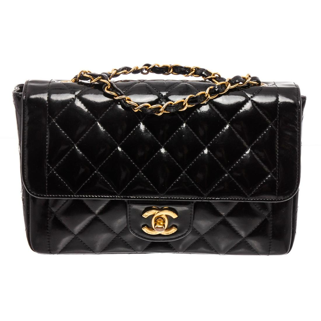 chanel vintage diana flap