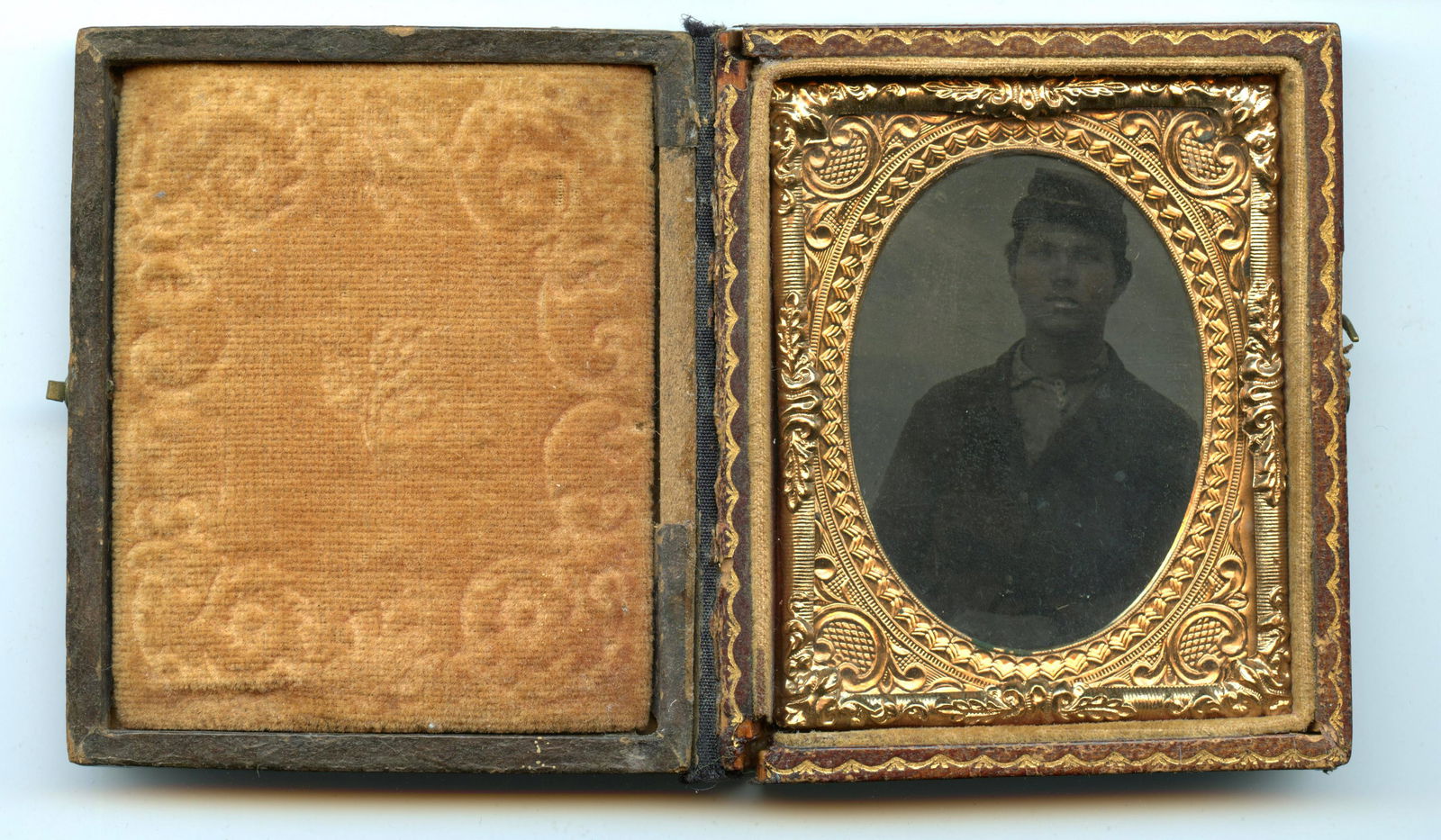 9th Plate Tintype of Civil War Soldier (1 of 1)
