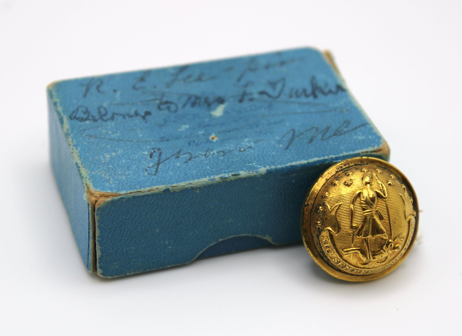 Button from Uniform of Robert E. Lee [Civil War, Confederate]  (1 of 7)