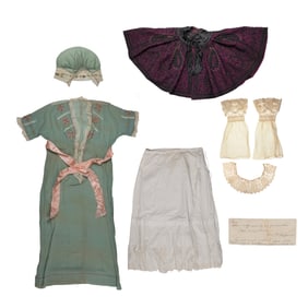 [CIVIL WAR] W.T. Sherman's Wife and Daughter's Garments