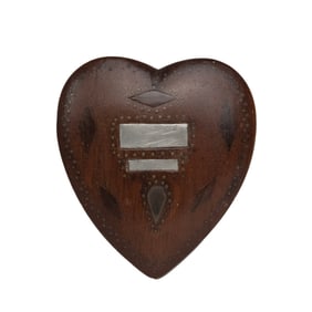 [CIVIL WAR] Soldier Carved Heart-Shaped Box w/ Silver Inlay