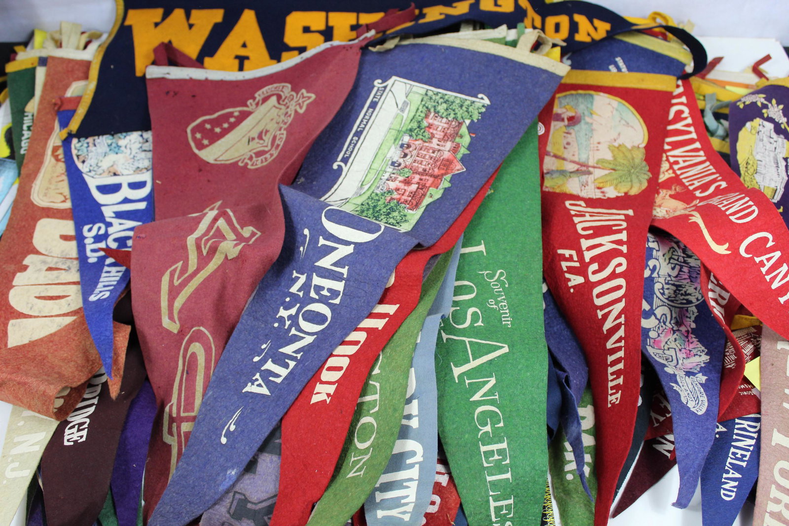 1920's - 50's Felt Pennants: Large lot of original destination and college Pennants