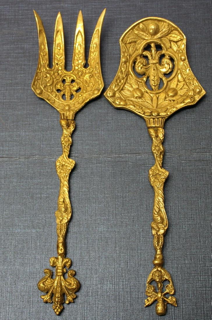 Vintage Baroque Serving Spoon Fork Set Marked ITALY: As shown