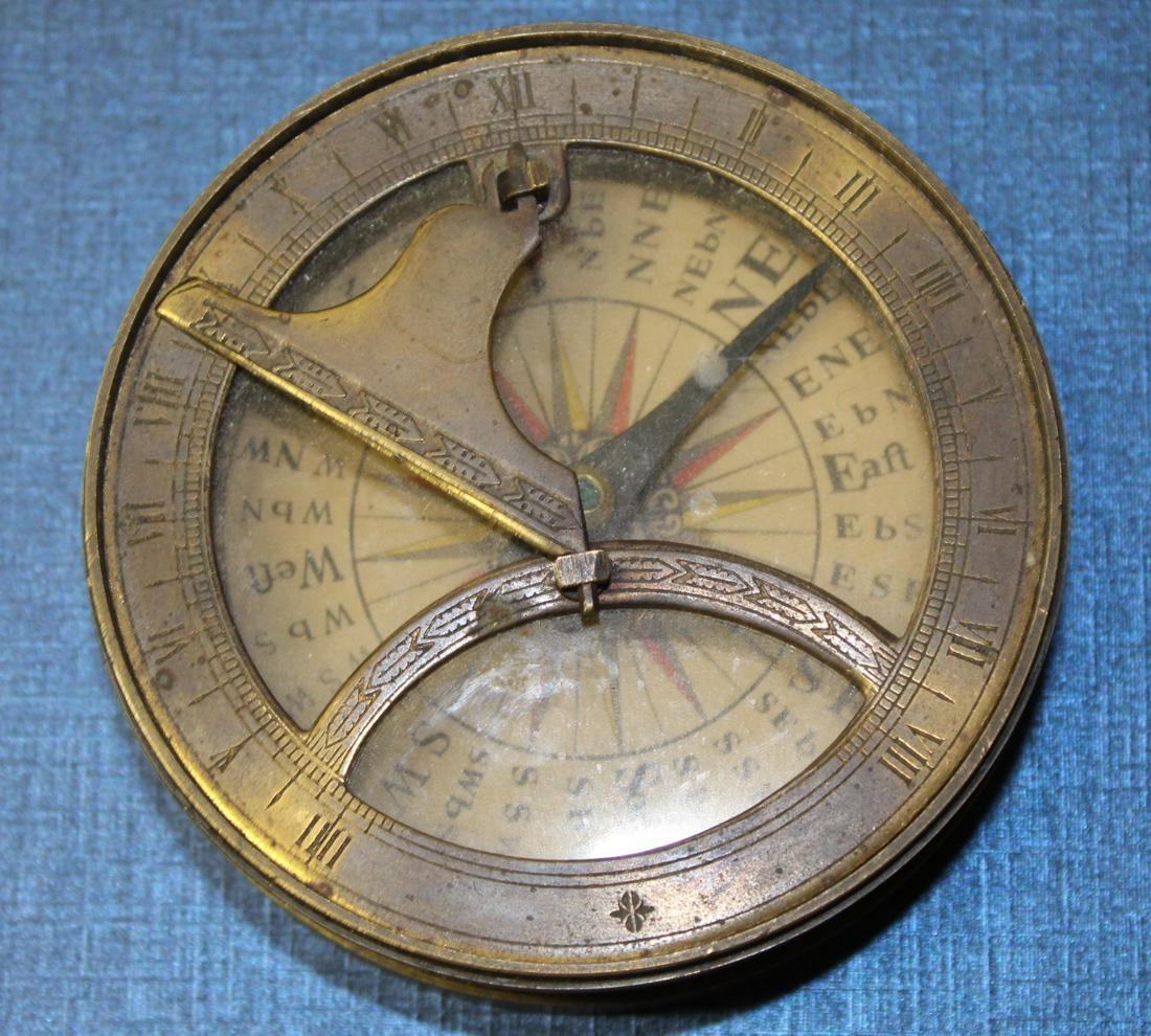 WWI Nautical compass: In brass casing as shown