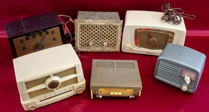Antique Radio Lot 2 (1 of 8)