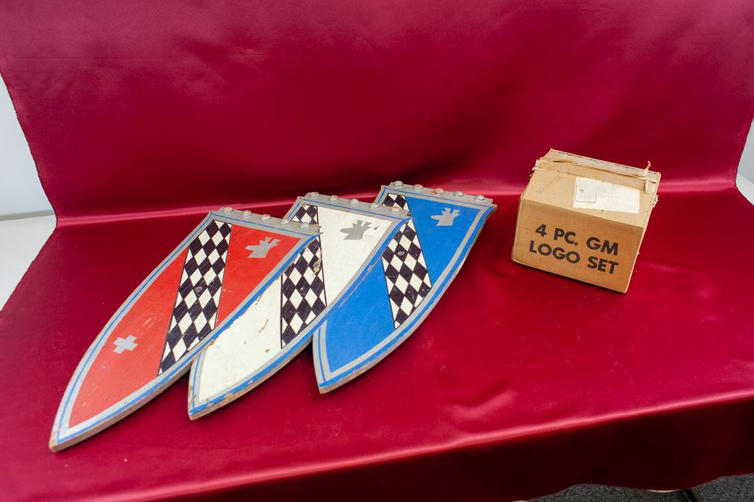 1950's-1960's Buick Auto Dealer Sign (1 of 8)