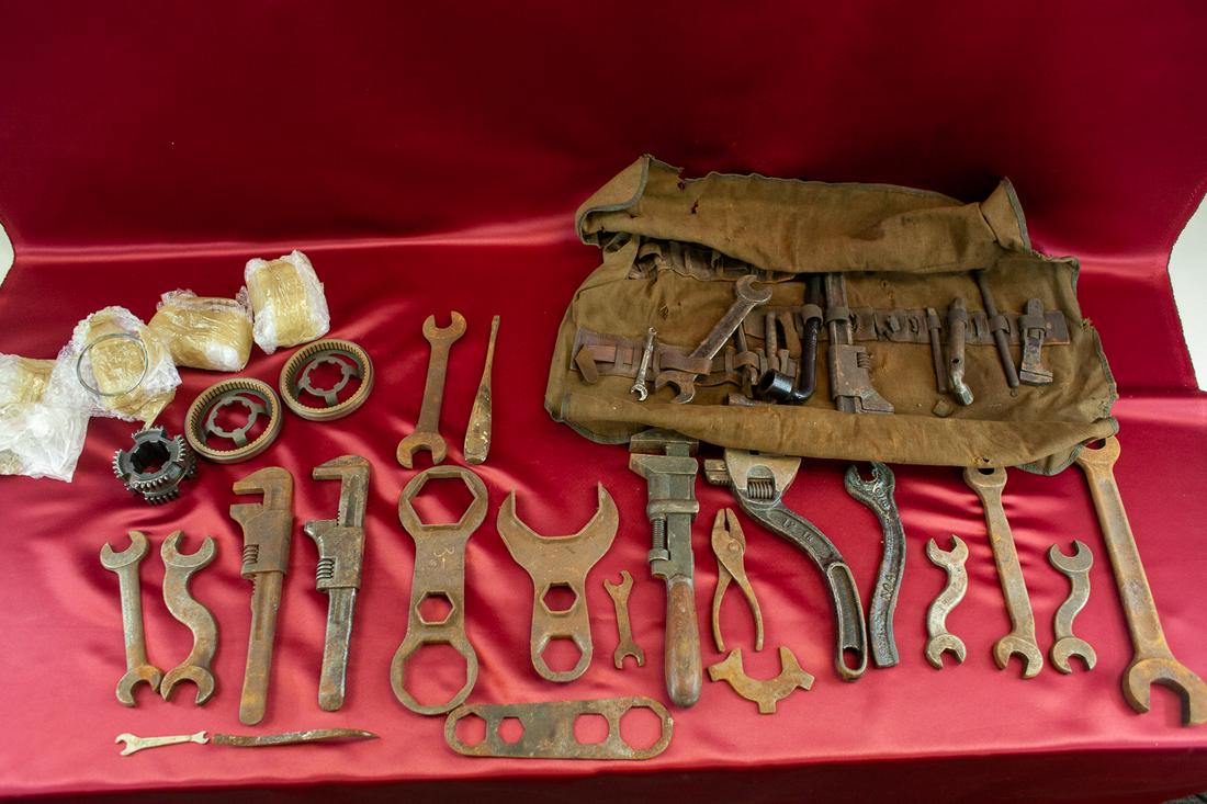 PreWar Automobile Tools and Cadillac Parts (1 of 11)