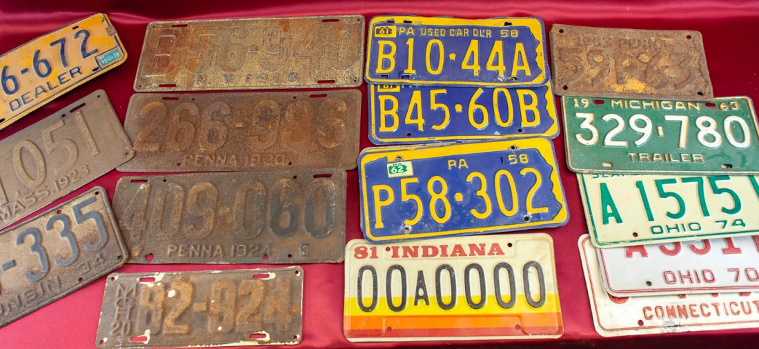 Vintage and Antique License Plates (1 of 3)