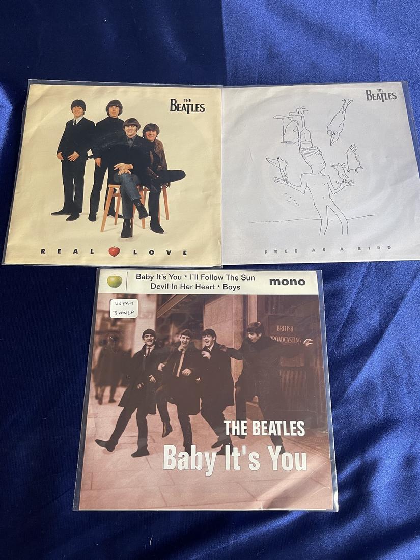 Beatles 45 Vinyl Lot (1 of 1)