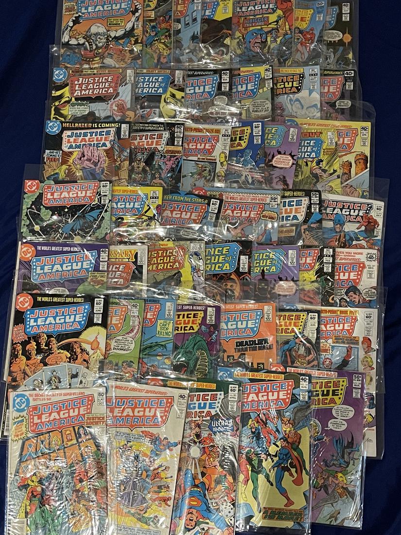 Justice League of America Comic Book Lot (1 of 1)
