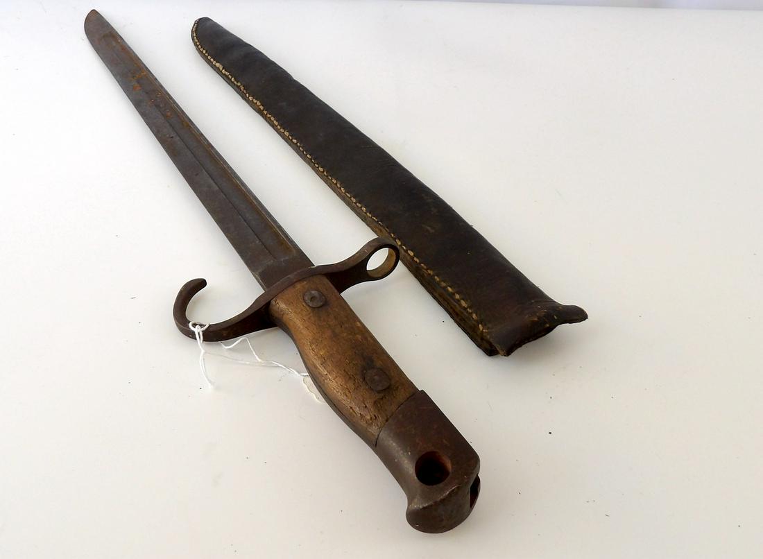 WW2 Imperial Japanese Type 30 Bayonet: Leather Scabbard