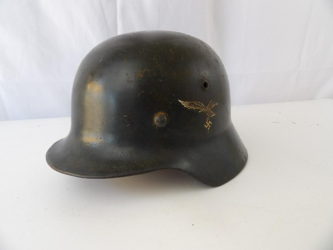 WW2 Early German Luftwaffe M35 Combat Helmet (1 of 10)