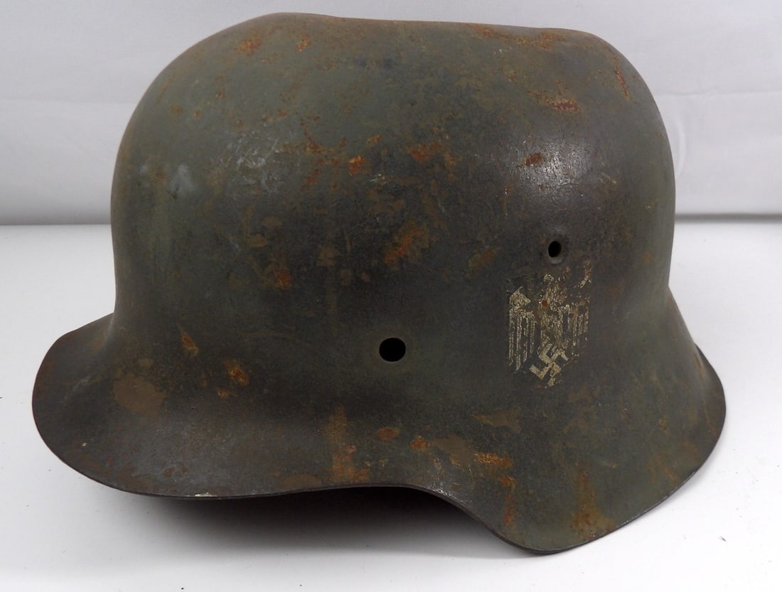 WW2 WWII German Army Model 1935 Battle Damaged Helmet (1 of 8)