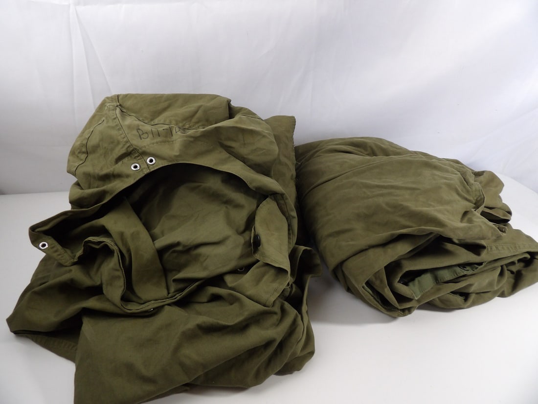 Lot of WW2 WWII Us M1944 Mummy Sleeping Bags (1 of 9)