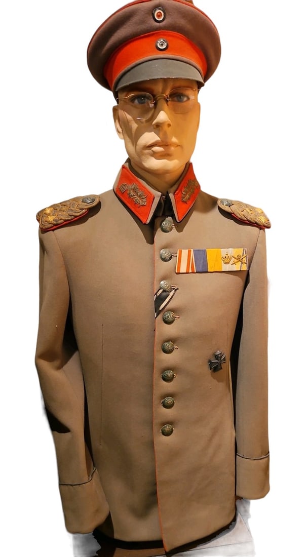 Rare WW1 WWI Prussian German Army Generals Uniform and Visor. Generalobrst (1 of 20)