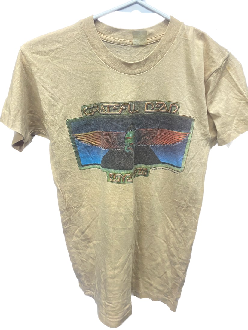 1980's Vintage Grateful Dead Concert T-Shirt: Original vintage shirt from a true Deadhead who attended each concert. As shown