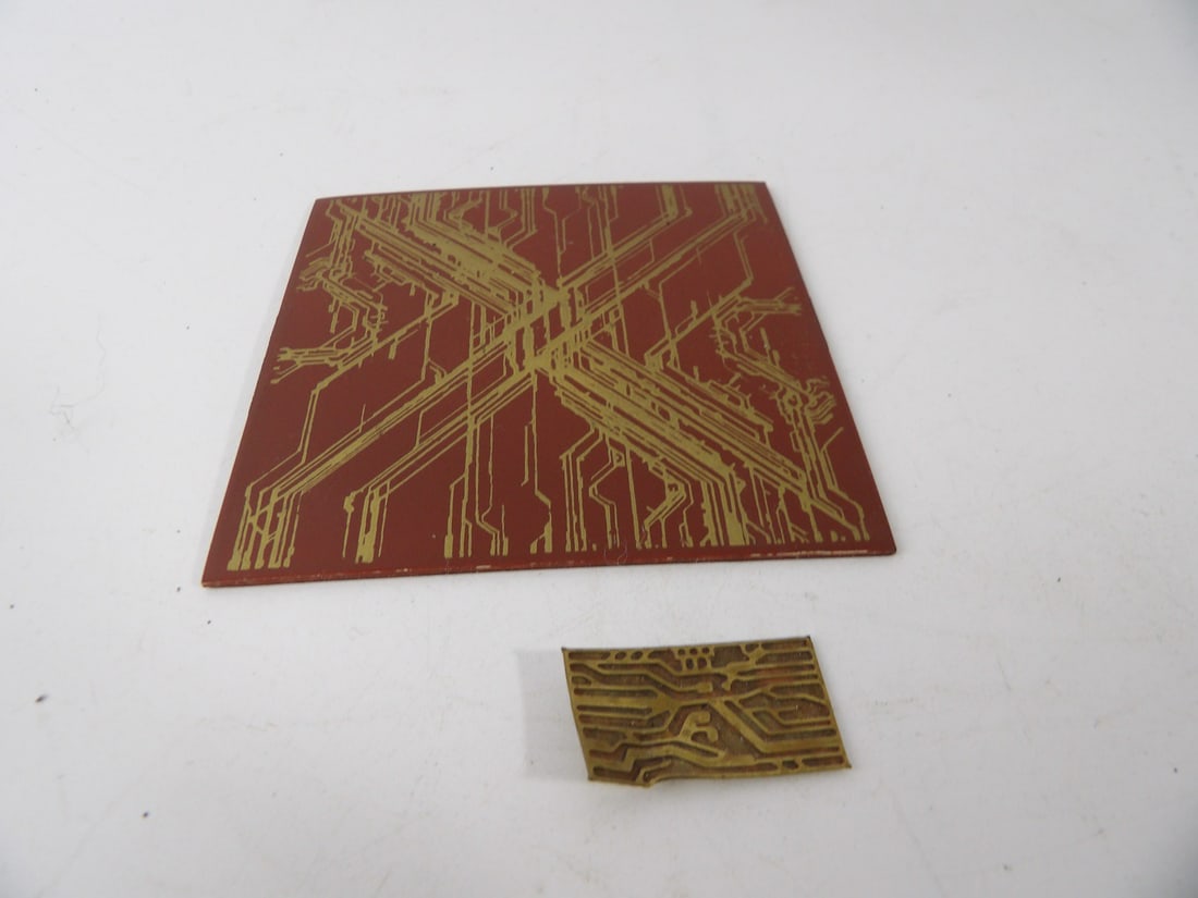 Terminator 2: Judgement Day Cyberdine Computer chip Prop (1 of 4)