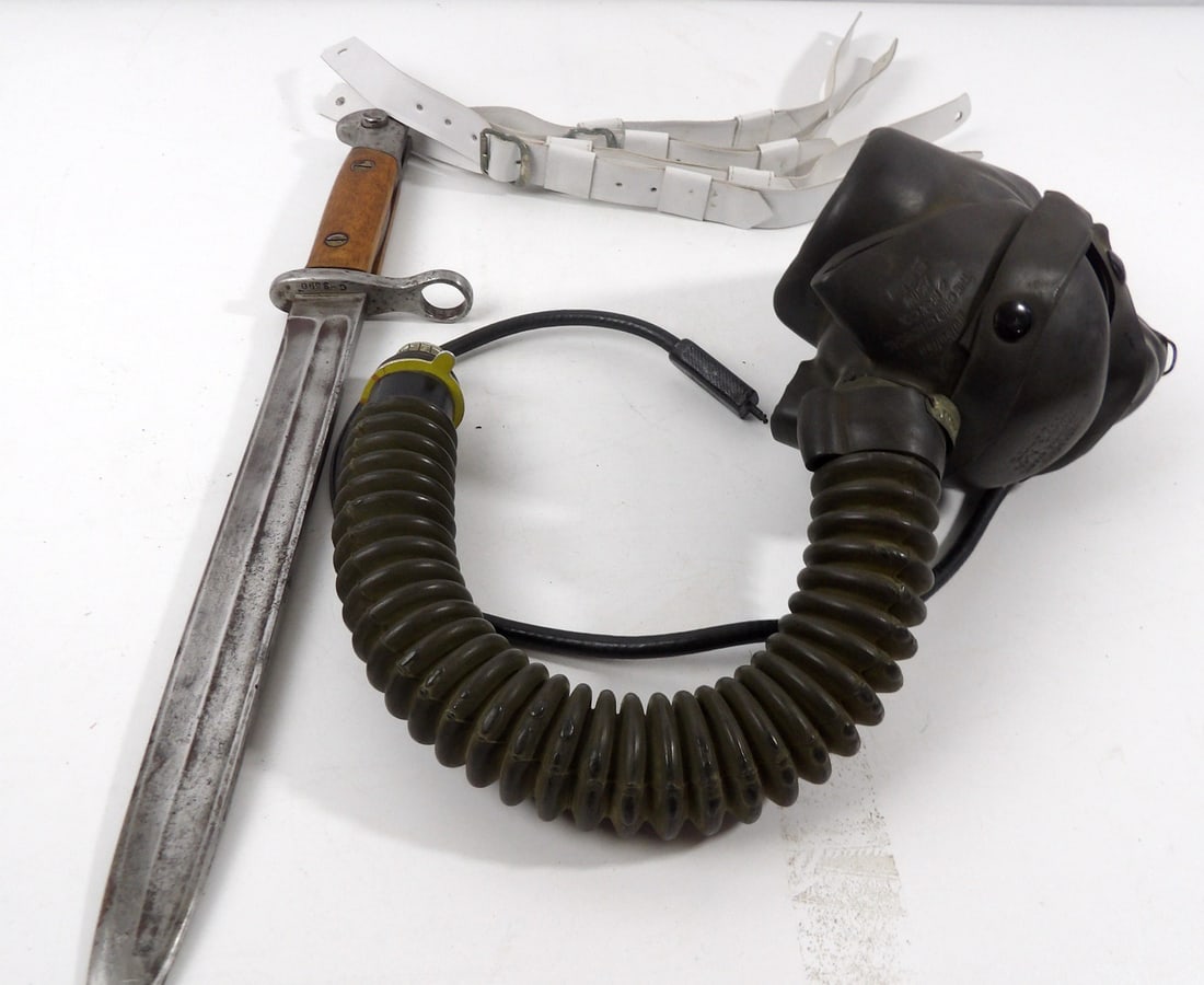 WW2 Bayonet and A-14 oxygen mask lot (1 of 10)