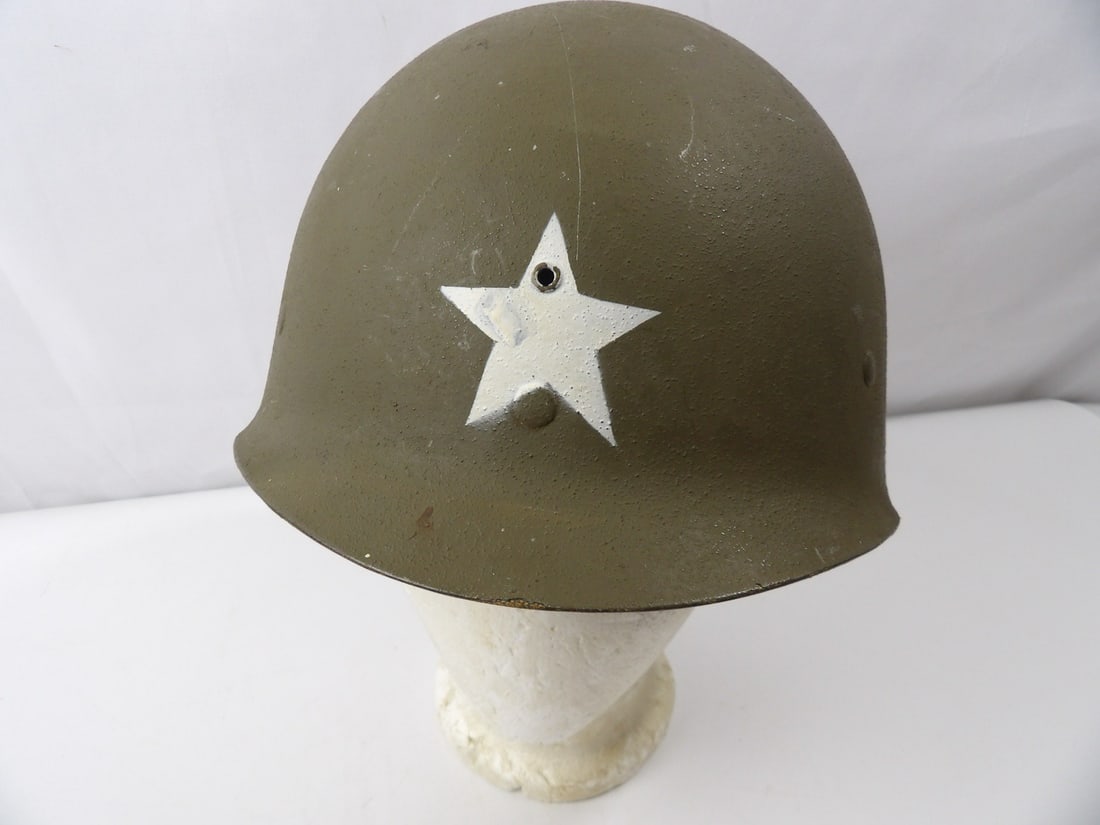 Named WW2 International Molded Plastics M1 Helmet Liner (1 of 10)