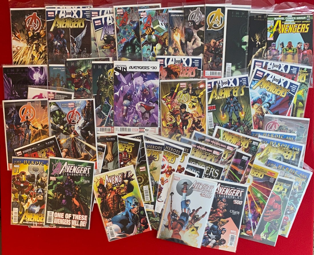 Marvel Assorted Avengers Comic Book Lot - Modern (1 of 1)