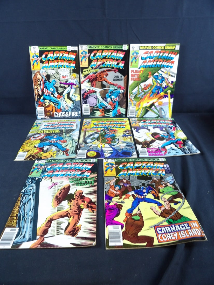 Lot of Marvel Captain America Comics (1 of 5)