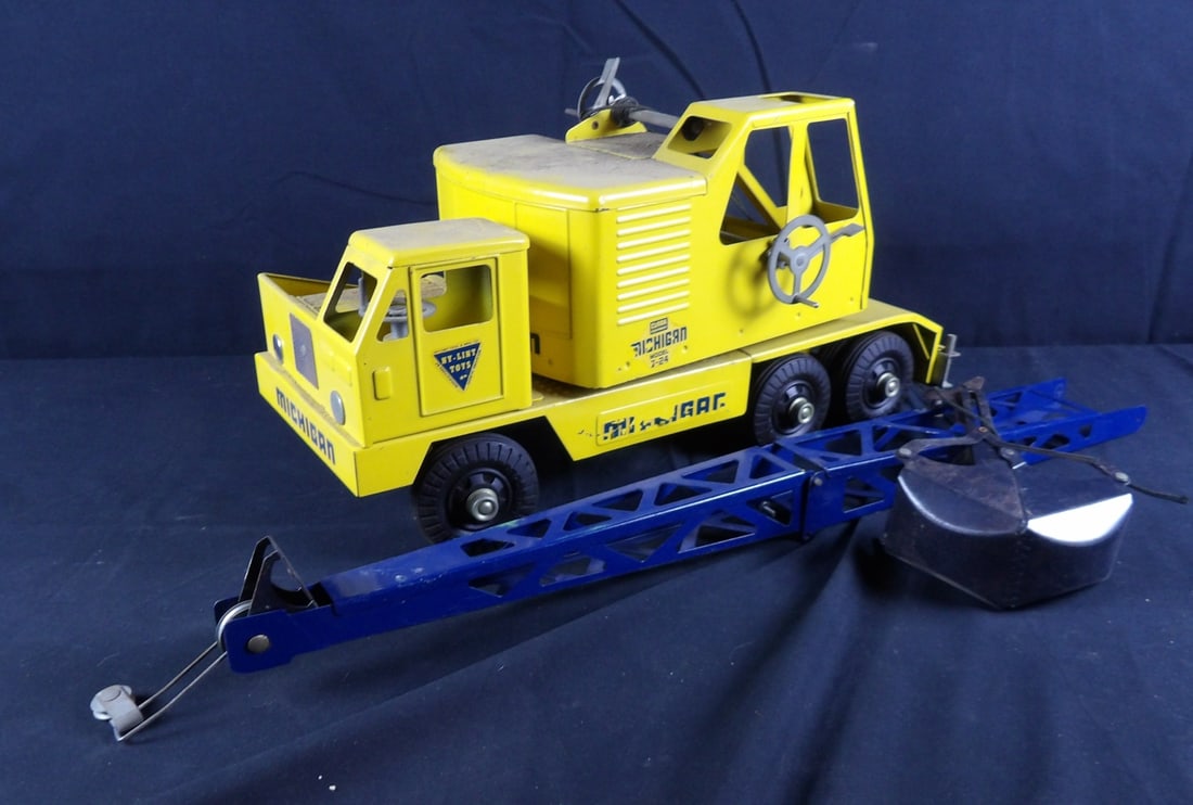Vintage Clark T24, 1960's NYLINT Old Michigan Shovel Crane Pressed steel truck: Please note repairs are needed. Sold as is