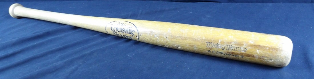 Vintage Mickey Mantle 225LL louisville slugger little league bat (1 of 12)
