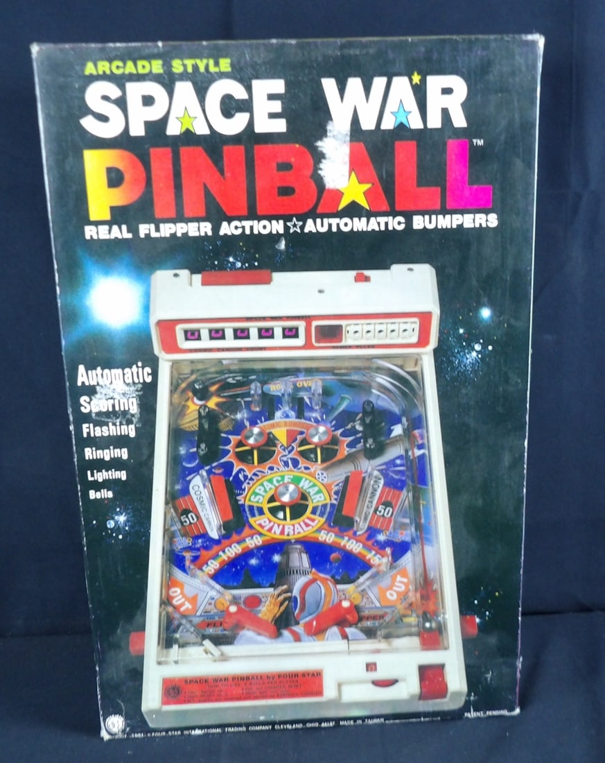 1981 Space war Pinball game in box (1 of 17)