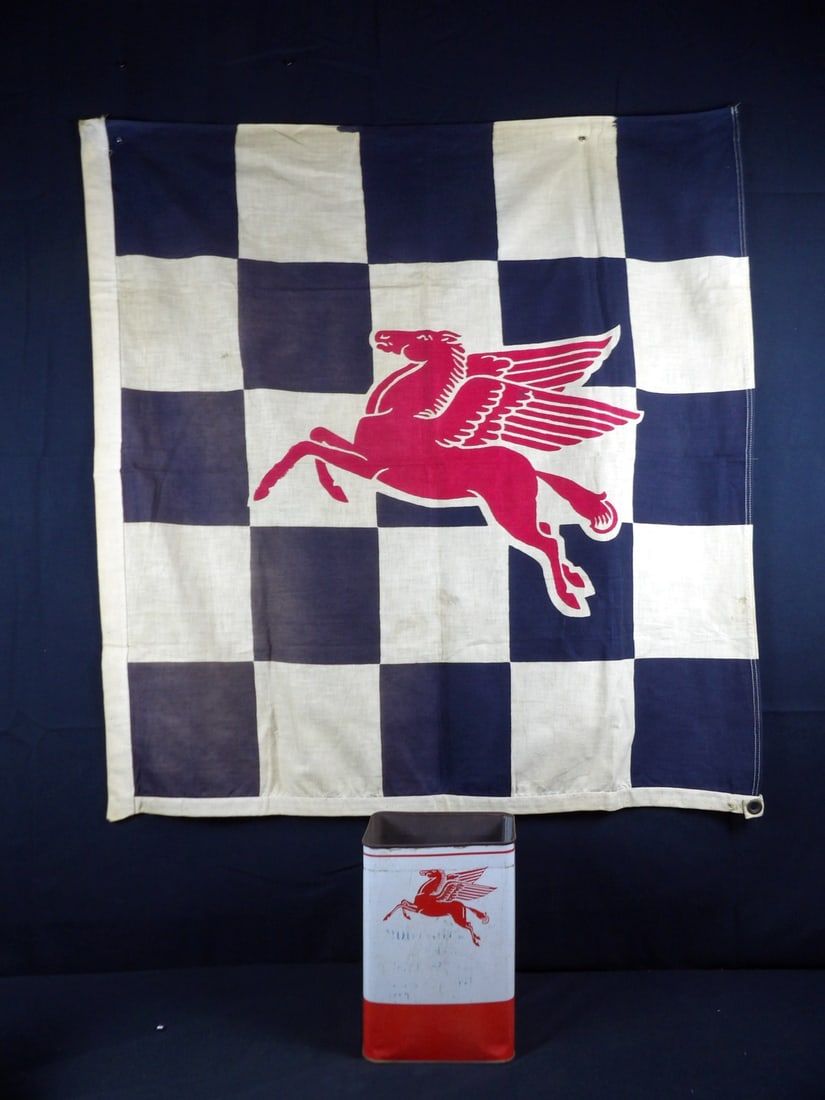 Vintage hand painted pegasus mobil gas racing checkered flag and metal can (1 of 15)