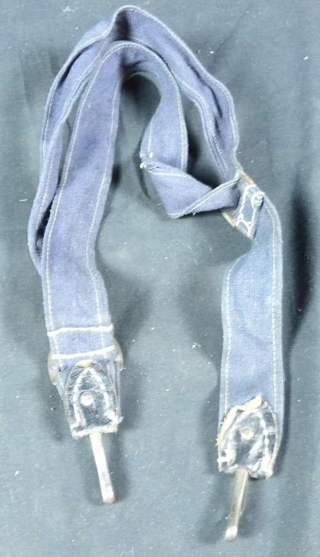 German Luftwaffe Brotbeautel Mid-Late war breadbag strap: item as shown