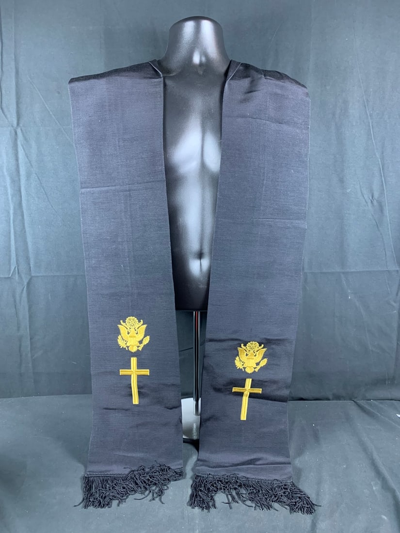 WW2 WWII Us Army Chaplains Christian Faith Stole: Snaps are marked United Carr Company.