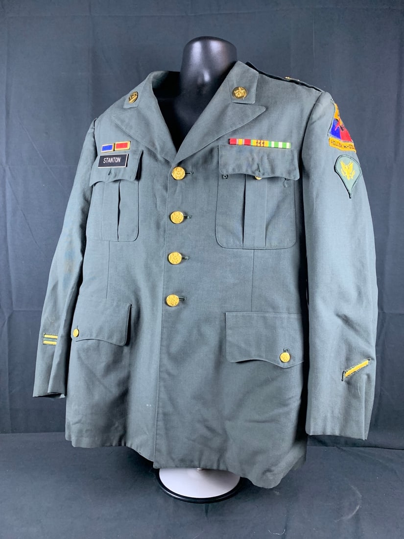 Named 2nd armored 502nd support battalion Class 3 uniform jacket (1 of 11)