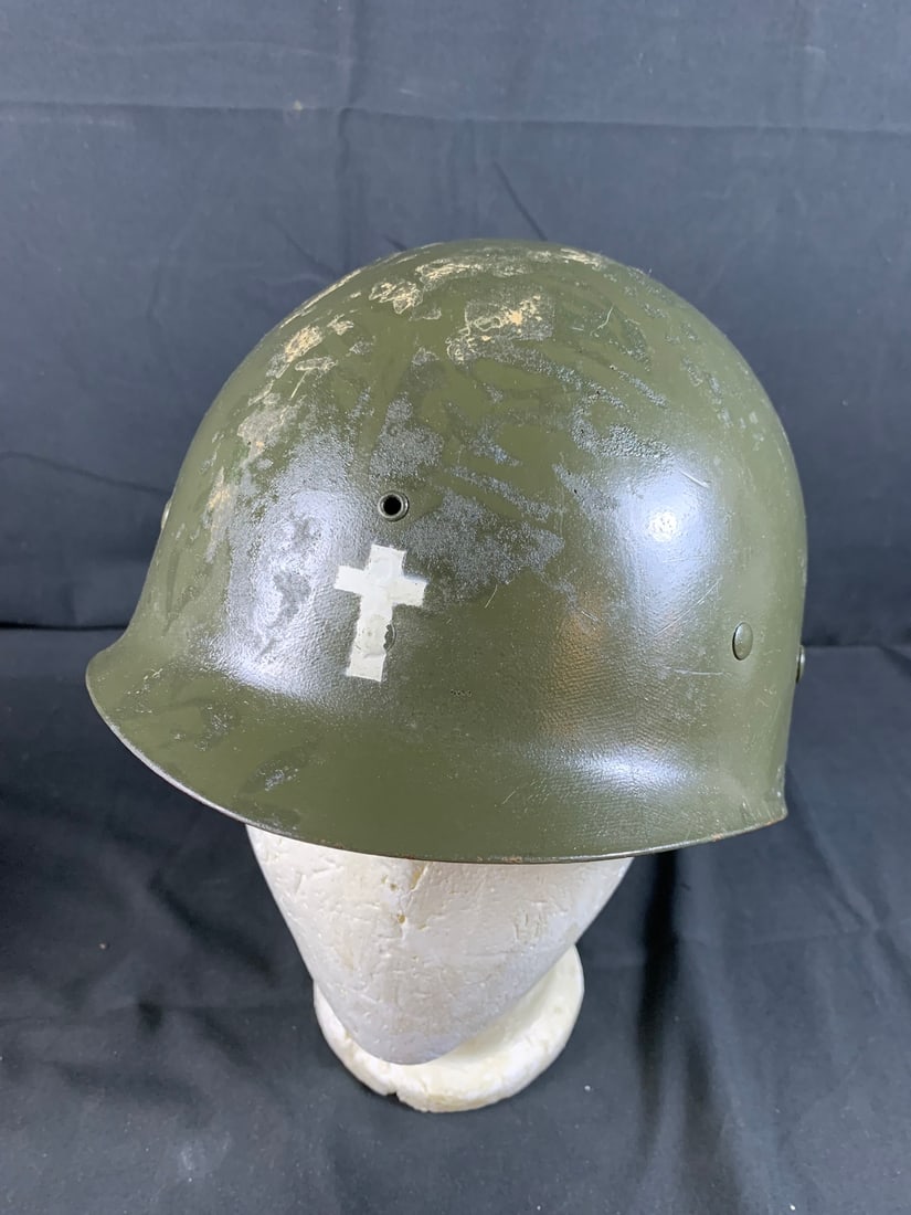 WW2 WWII hand painted Chaplains Liner (1 of 7)