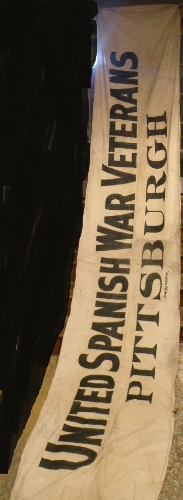 Large Spanish american War Veterans Banner (1 of 4)