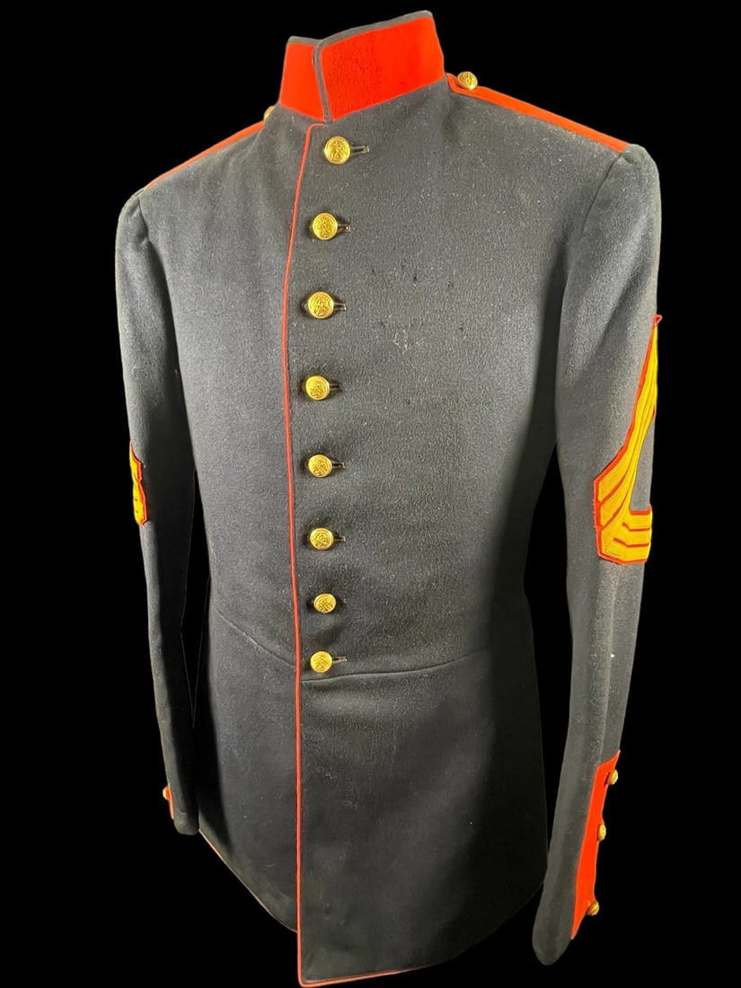 WWI USMC Dress Uniform (1 of 4)