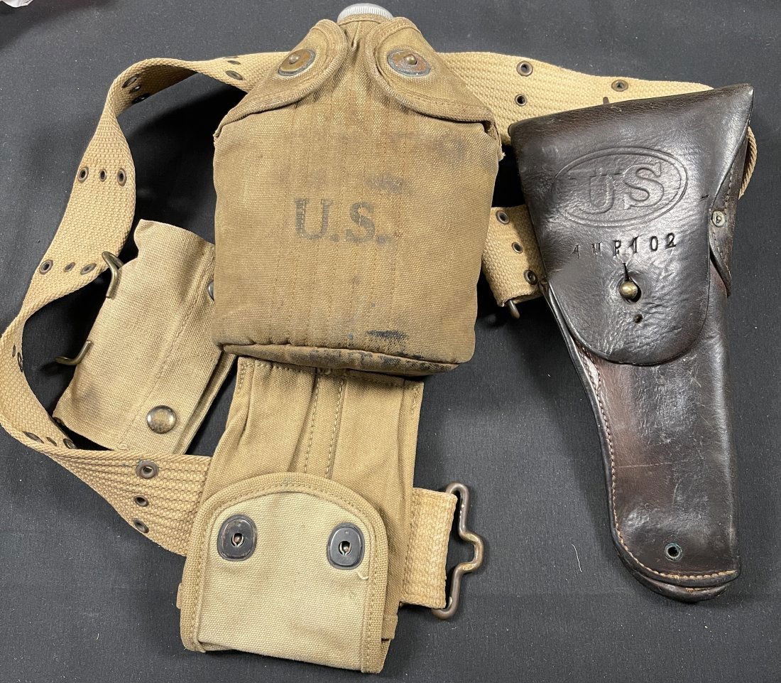 WWI US Mills belt with 45 holster (1 of 2)