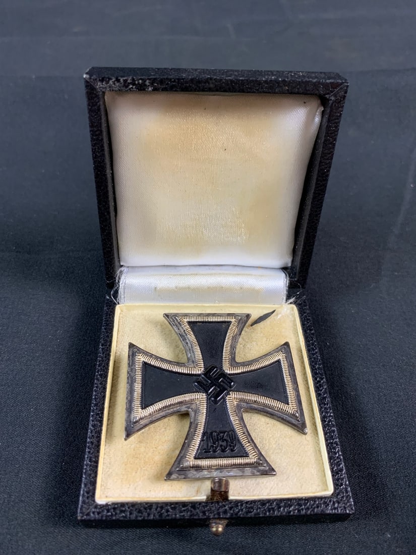 German Iron Cross first class with box (1 of 3)