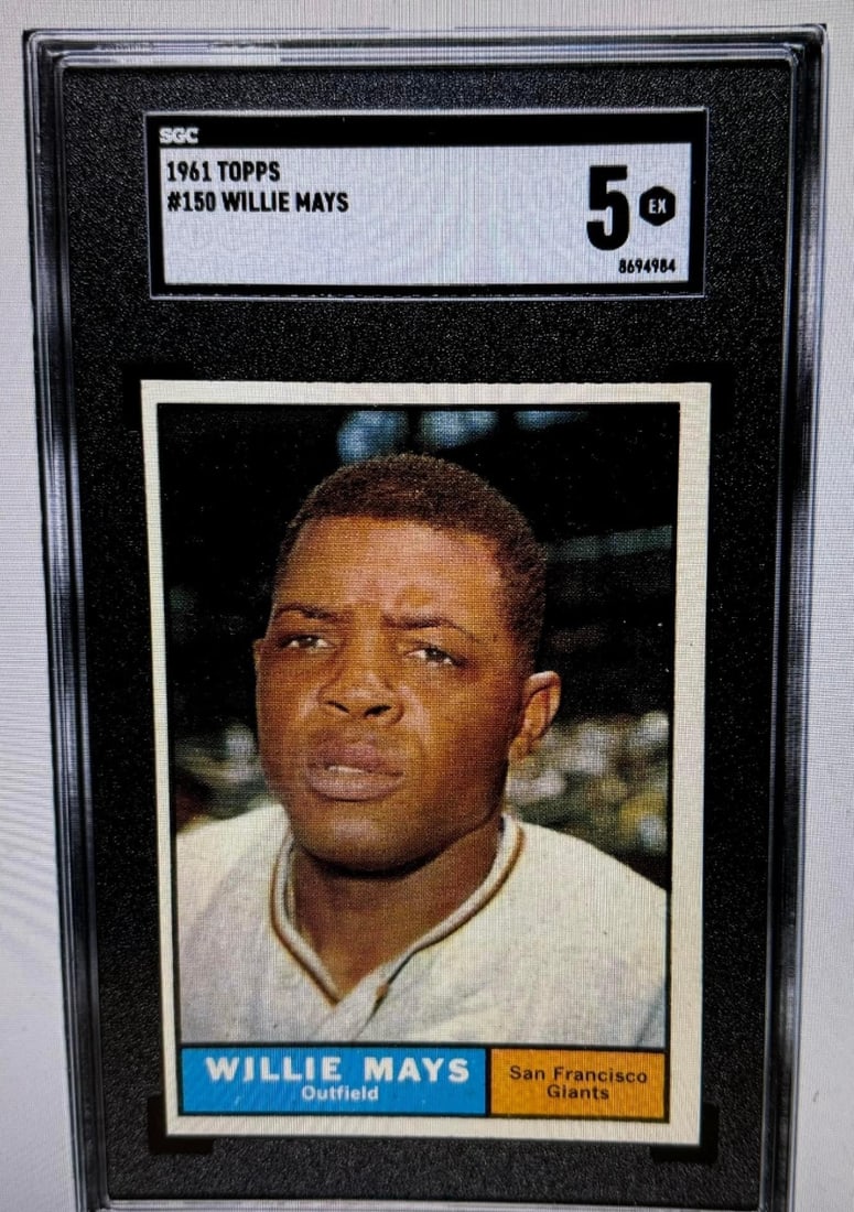 1961 Topps Willie Mays #150 SGC 5: As shown