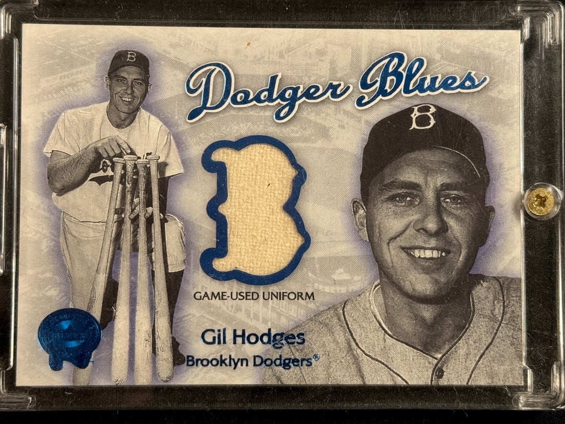 2001 Fleer Gil Hodges GU Jersey Card (1 of 2)