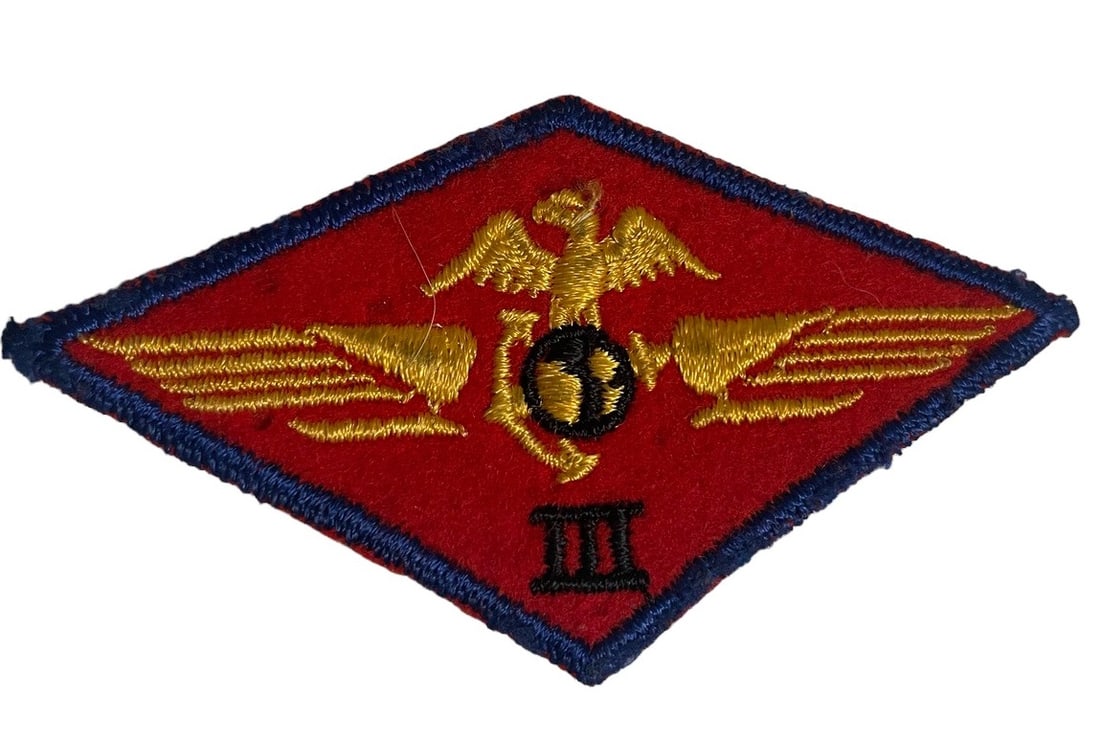Very Rare WWII Third Marine Air Wing Variation Shoulder Patch (1 of 2)