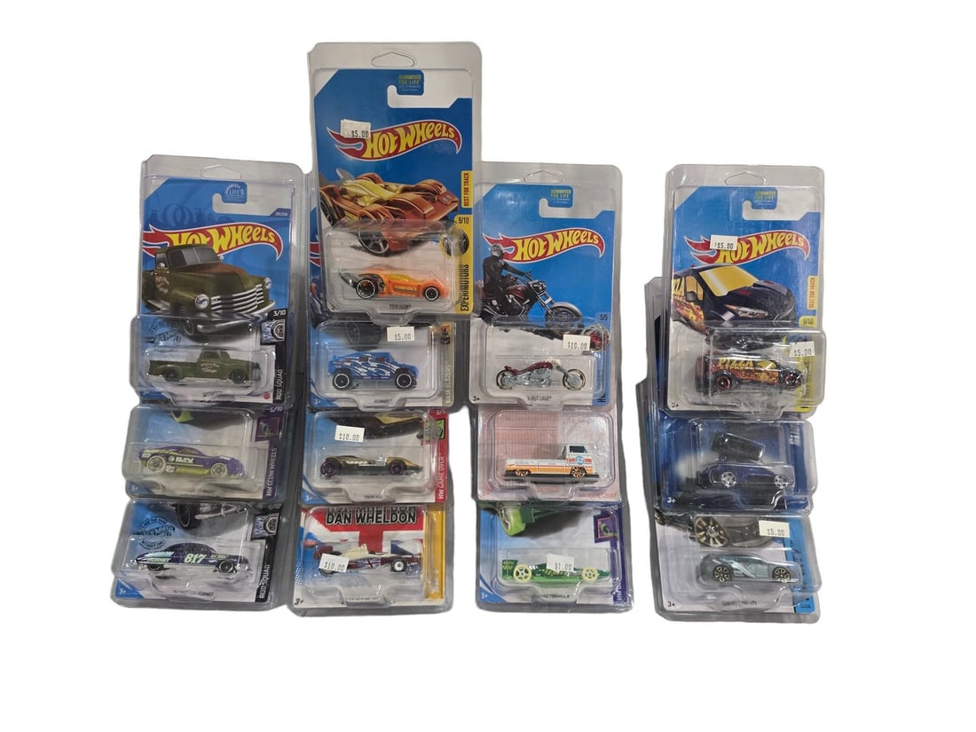 HotWheels Lot 13 Cars all in protectors many hard to find Lot 3 of 3: These Toys come from a traveling Toy Shop. Prior owner stopped running shop in 2020. These have been sitting in seperated cardboard boxes. Most ALL are in good shape with a few showing log term storag