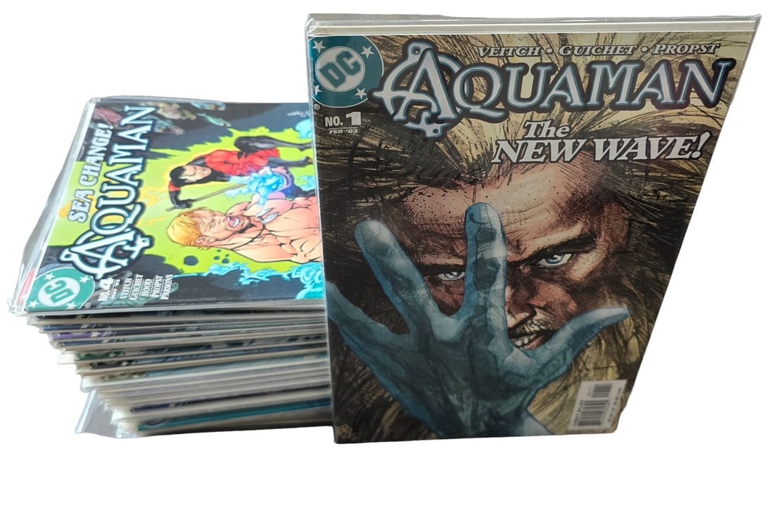 Large Aquaman comic Lot 1 to 44 (2,3,) Total of 42 comics, ALMOST a full run (1 of 1)