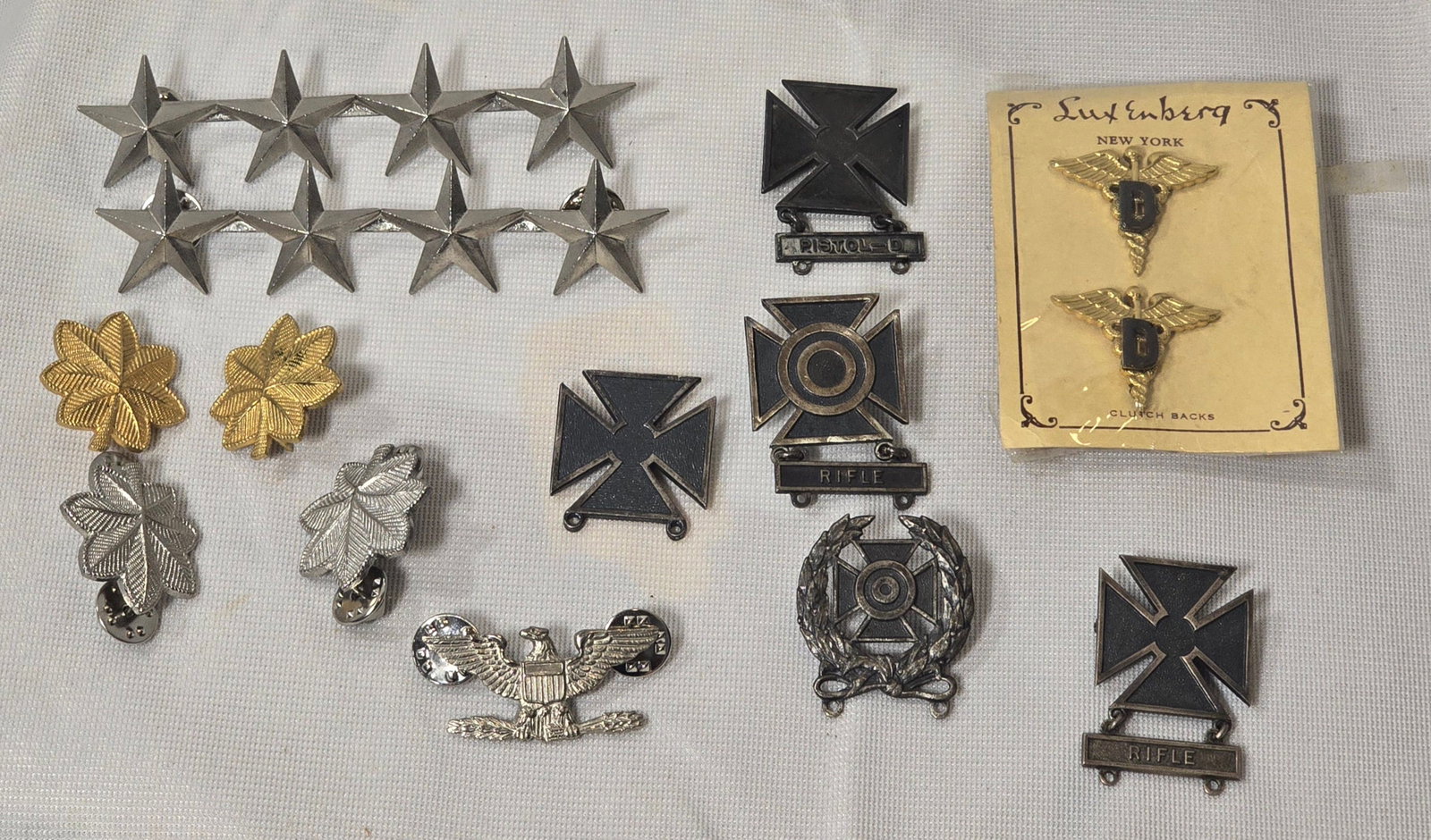 Misc Ensignia Lot 1: Mis Ensignia Lot 1