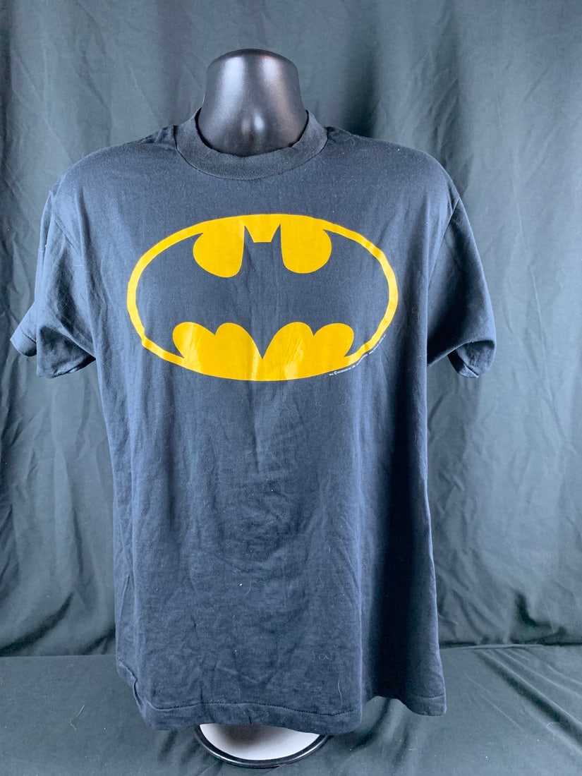 Incredible original vintage cast and crew shirt for the 1991 Batman Returns Film (1 of 6)